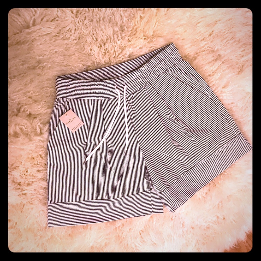Amour Vert Striped Shorts - Bead & Reel Boutique