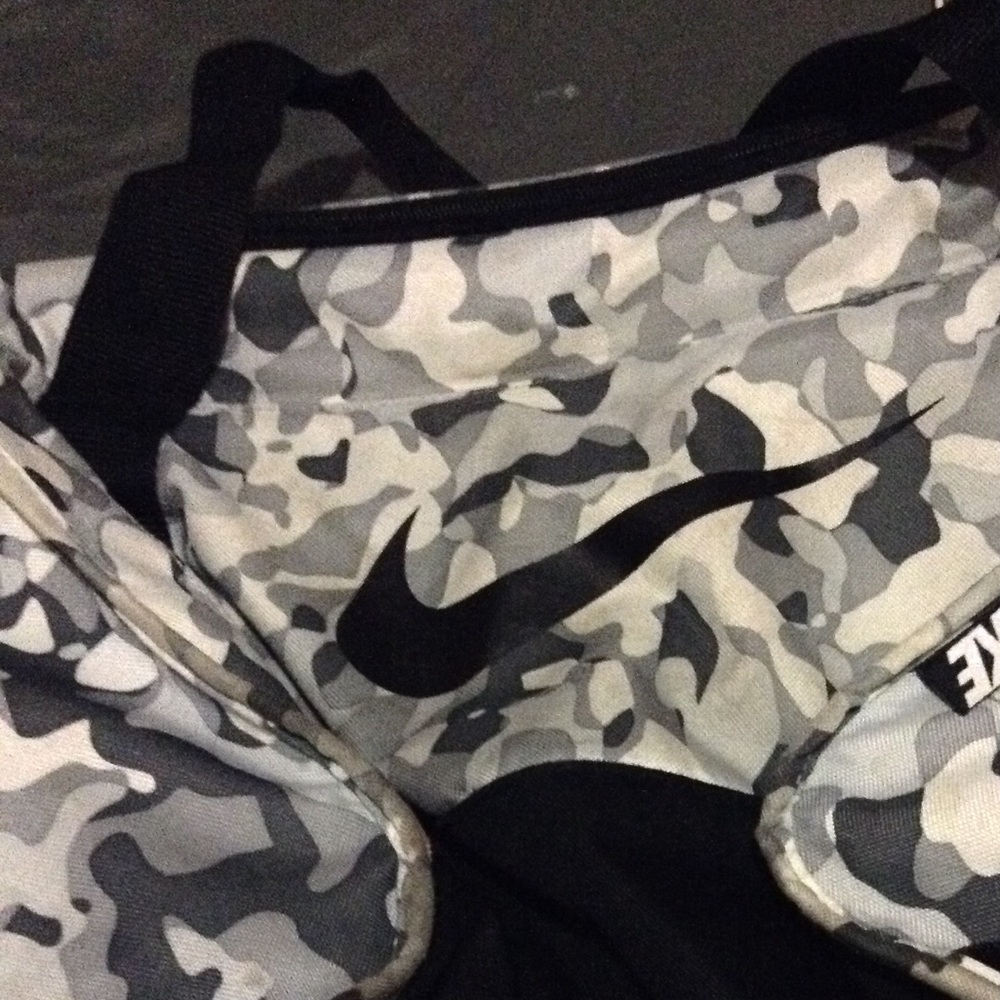 Nike duffle bag