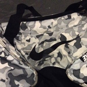 Nike duffle bag