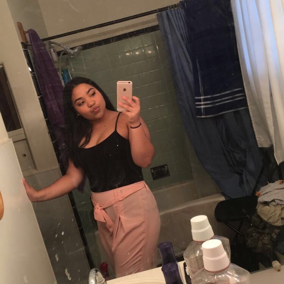 Meet your Posher, Katherine - Picture 1 of 1