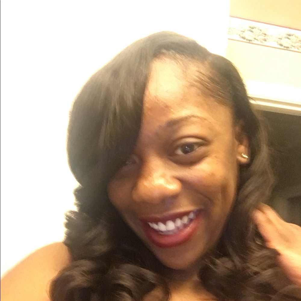 Meet your Posher, Jessica