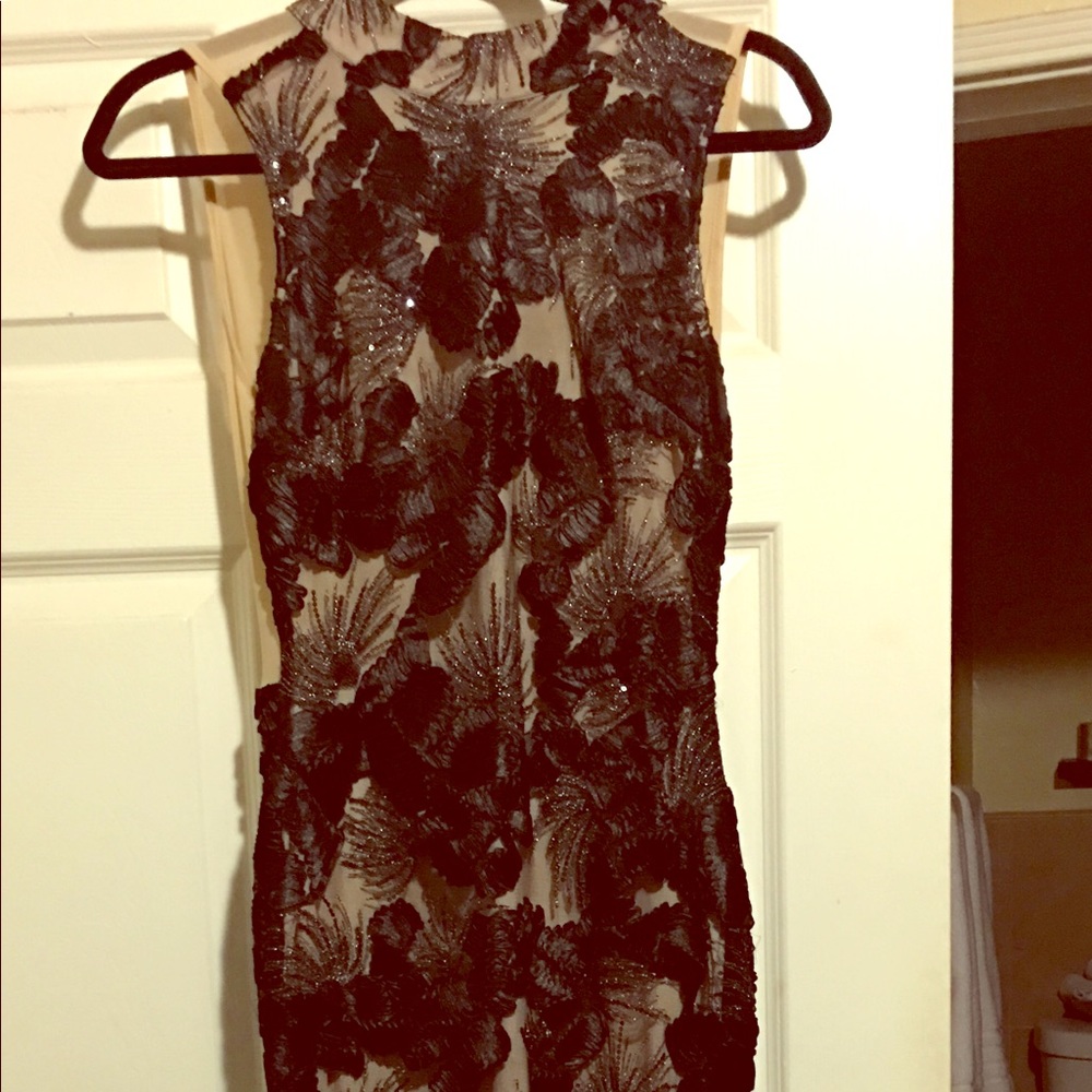 Dress/Gown