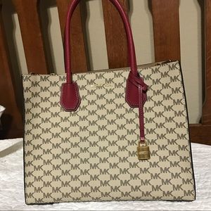 NWT Michael Kors Purse