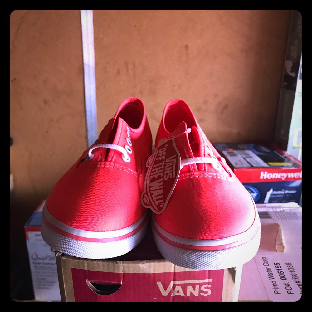 Neon pink women's lo pro vans