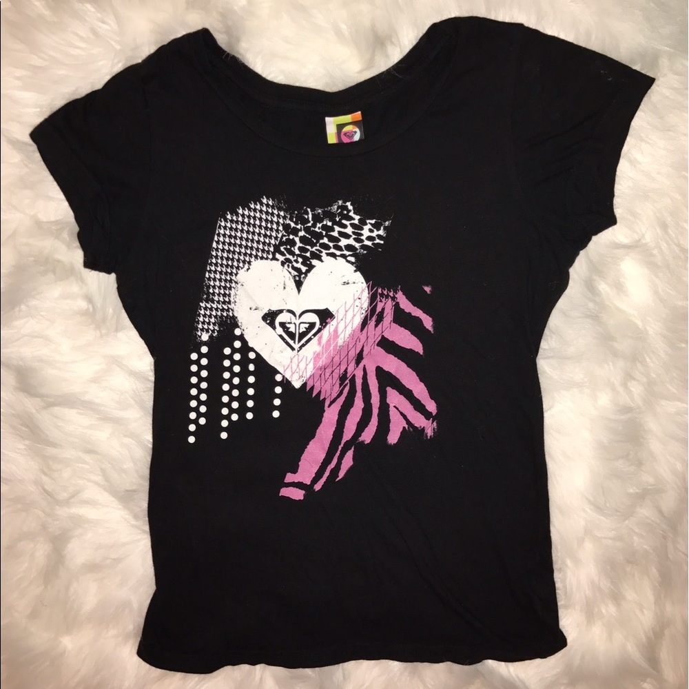 Black roxy shirt with pink zebra accent!