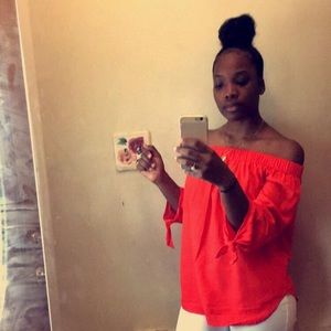 Meet your Posher, Nita