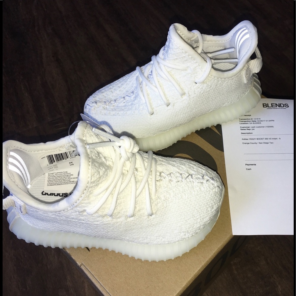 💯 Authentic Yeezy Boost 350 for toddler