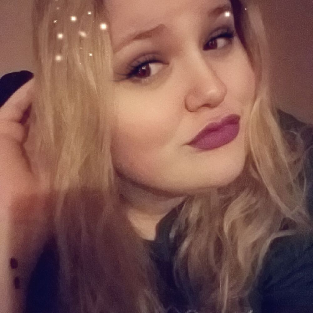 Meet your Posher, Deborah