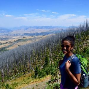 Meet your Posher, Afomia