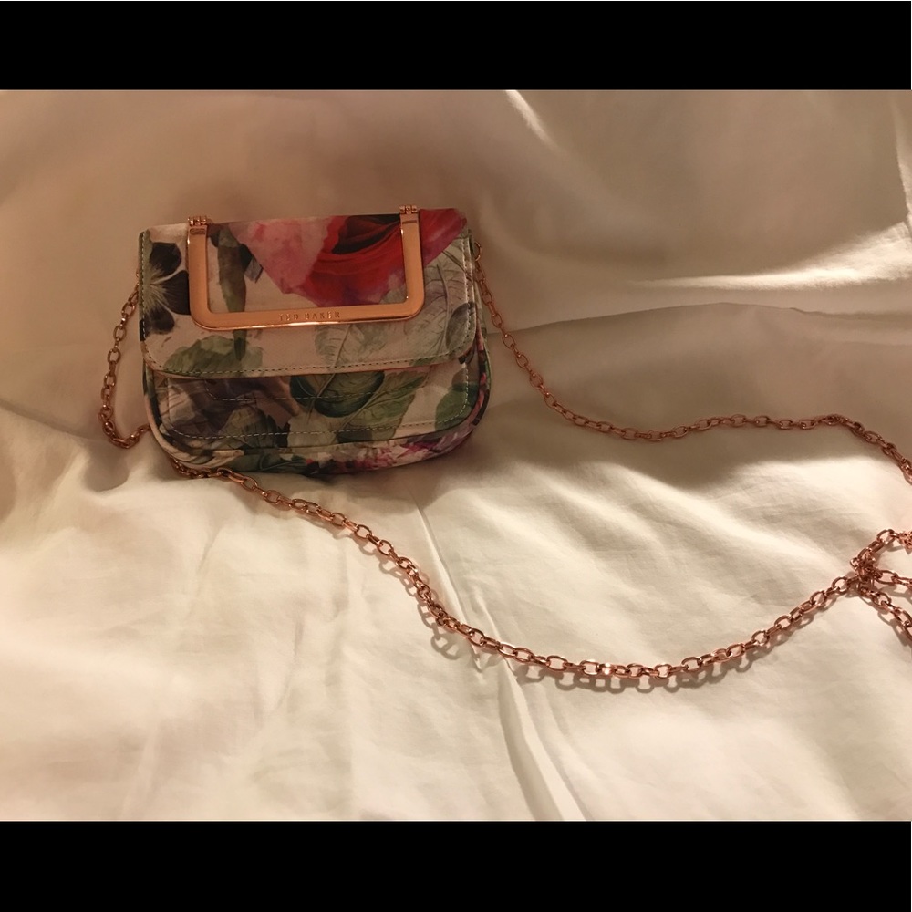 Ted Baker clutch 👛