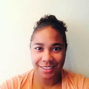 Meet your Posher, Angela