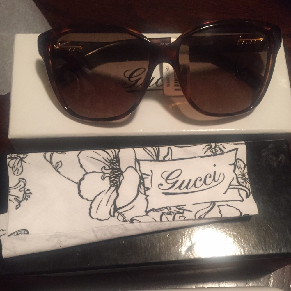 Gucci sunglasses