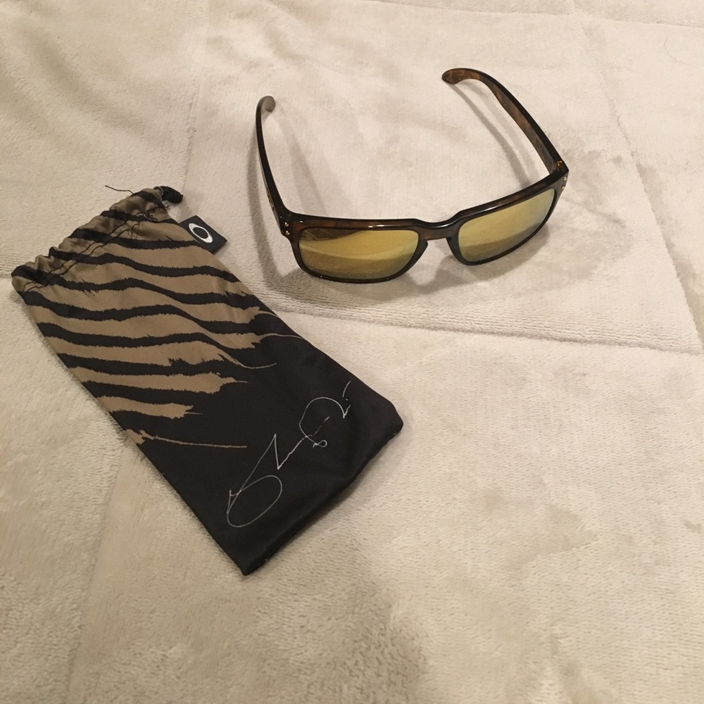 Shaun White Oakley Holbrook sunglasses