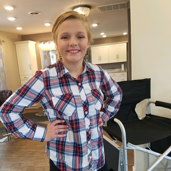 Meet your Posher, Makenna - Picture 1 of 1