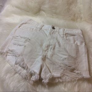 Hollister distressed white shorts size 1 25w