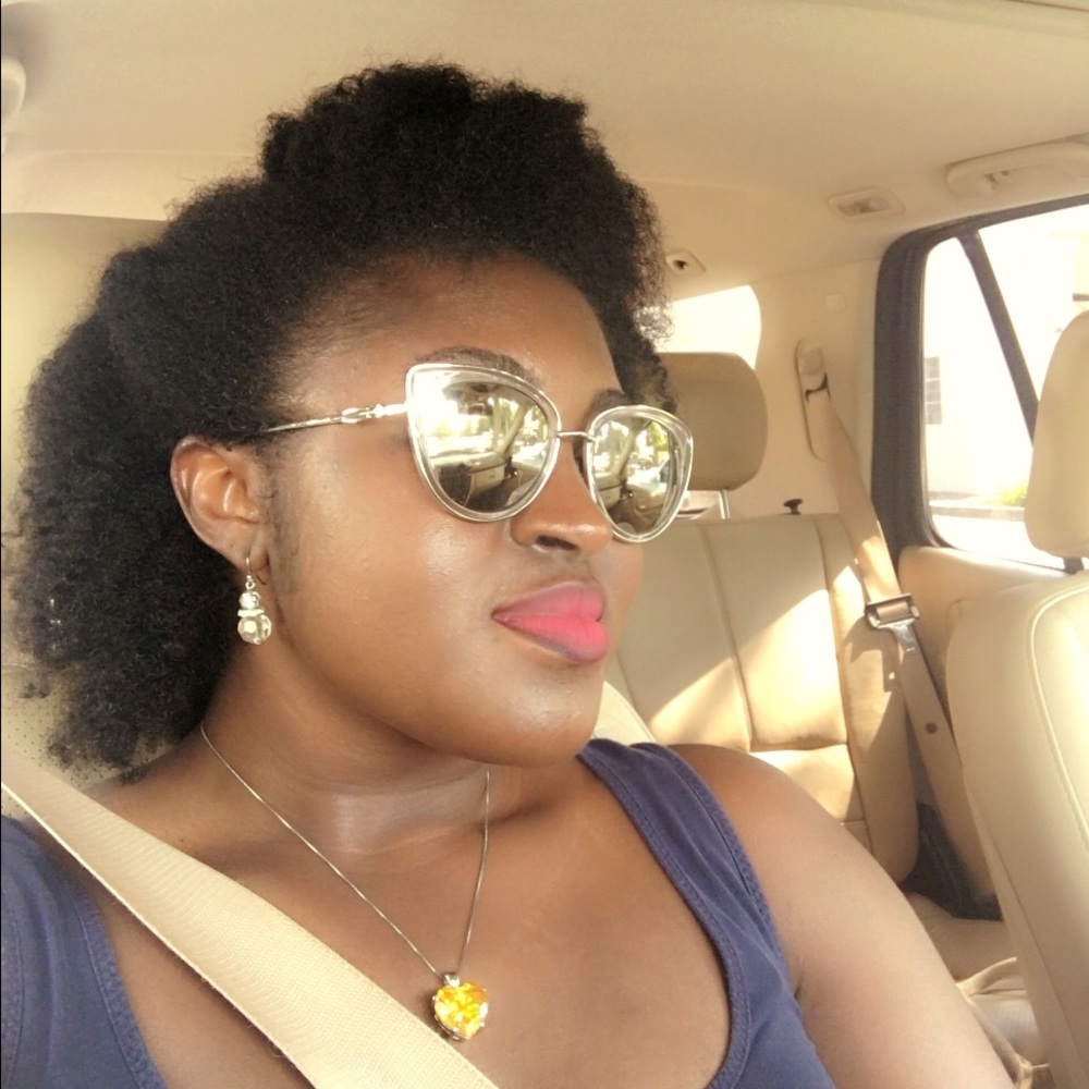 Meet your Posher, Tumini