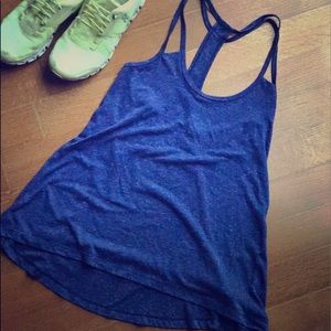Tonic size small, workout top