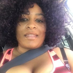 Meet your Posher, Lesley