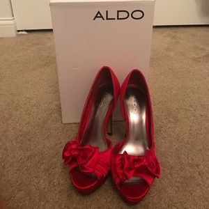 Aldo red bow heels