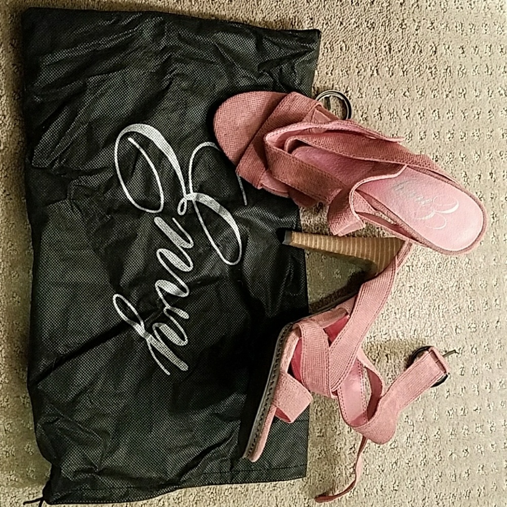 Cute Strappy Sandal