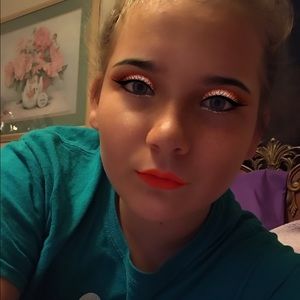 Meet your Posher, Jeralyn