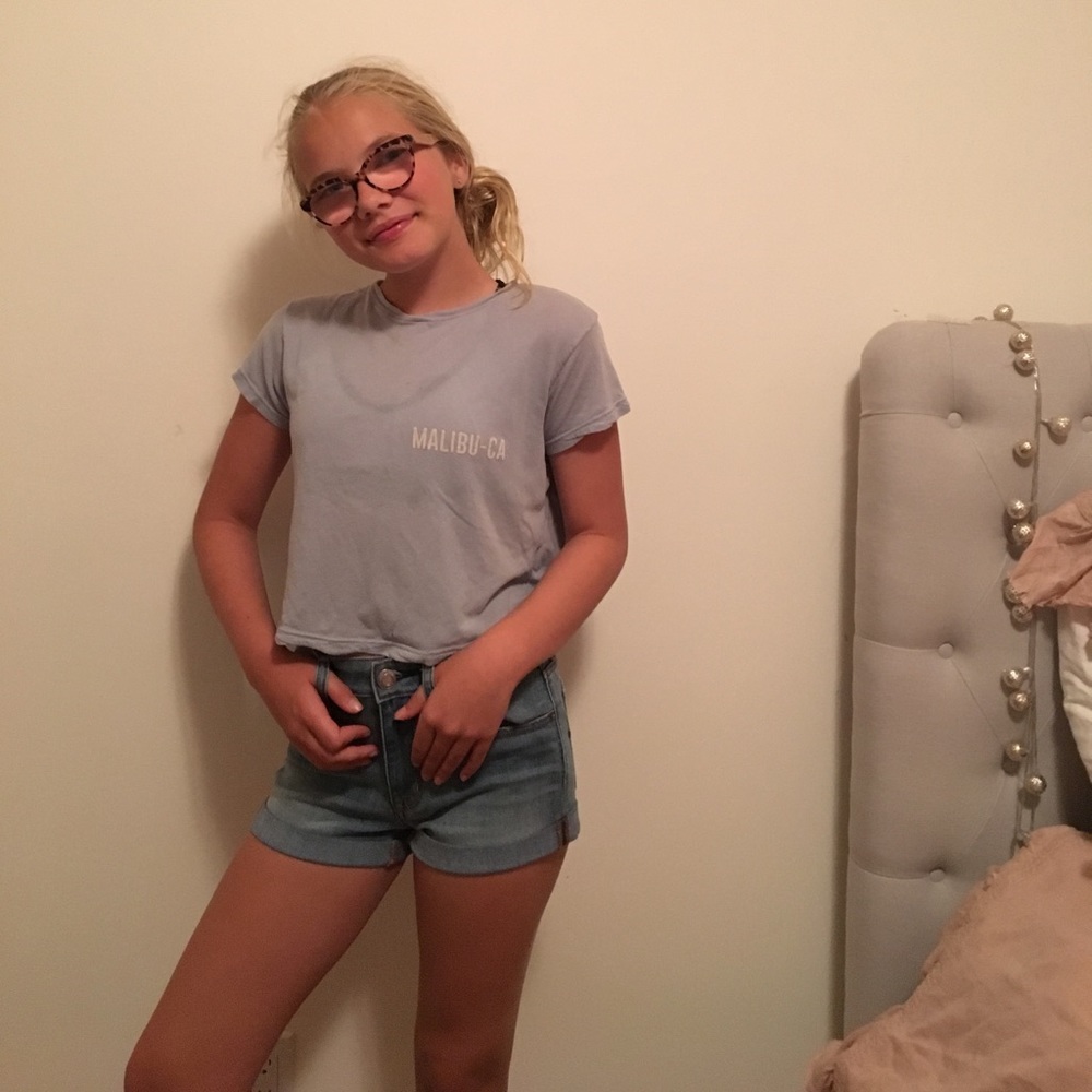 Malibu- Brandy Melville t-shirt