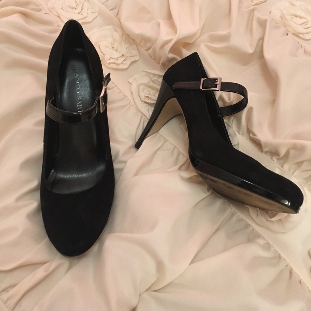 Franco Sarto classic black pumps with buckle