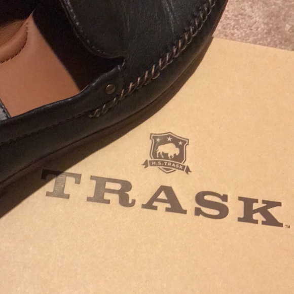 Genuine lamb skin Trask Men\'s dress shoe size 10 main image 4