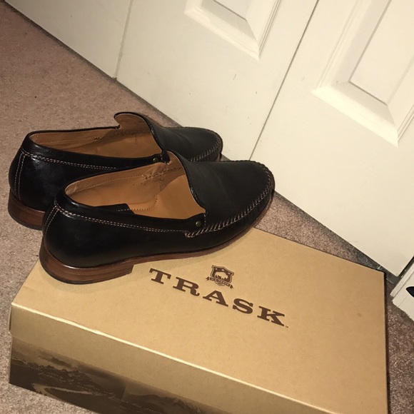 Genuine lamb skin Trask Men\'s dress shoe size 10