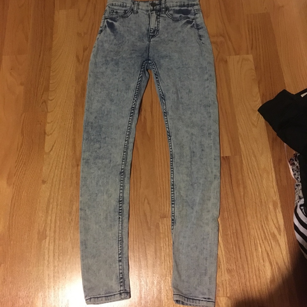 jeans