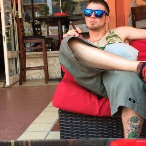 Meet your Posher, Thomas - Picture 1 of 1