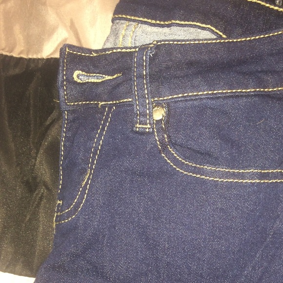 Dark Blue Jeans - Picture 5 of 5