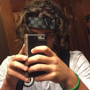 Meet your Posher, Ty