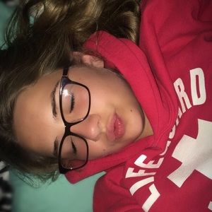 Meet your Posher, Maci