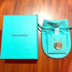 Tiffany Notes Letter "E" Round Necklace Silver NEW