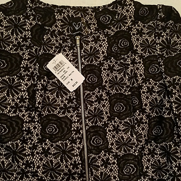 Black Lace Top - Picture 3 of 3