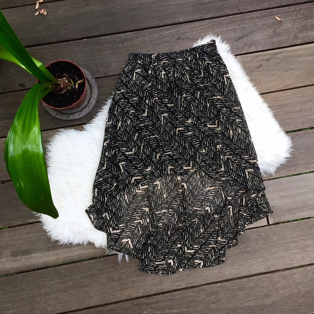 HIGH LOW SKIRT