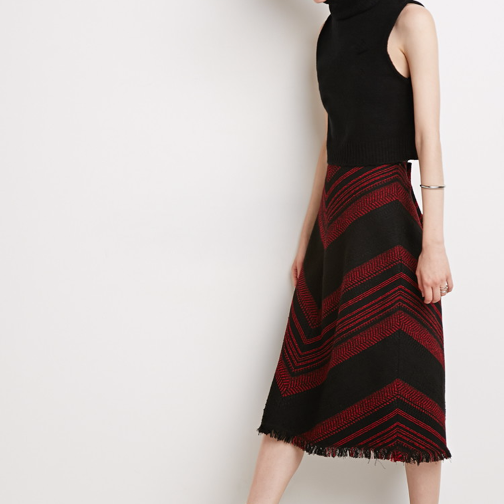 Forever21 Frayed Chevron-Pattern Skirt in Size M