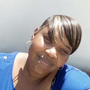 Meet your Posher, Lea