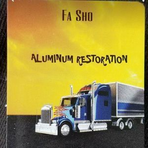 Meet your Posher, Derrick