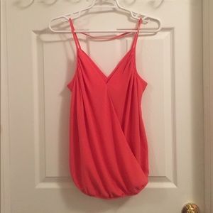 Coral Narcisa Lang Top