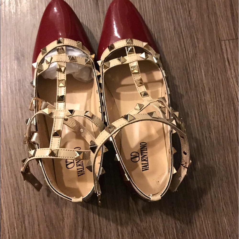 Valentino style shoes