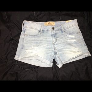 NWT.  Hollister jean shorts.