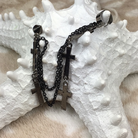 Cross Cuff Earring - Picture 6 of 7