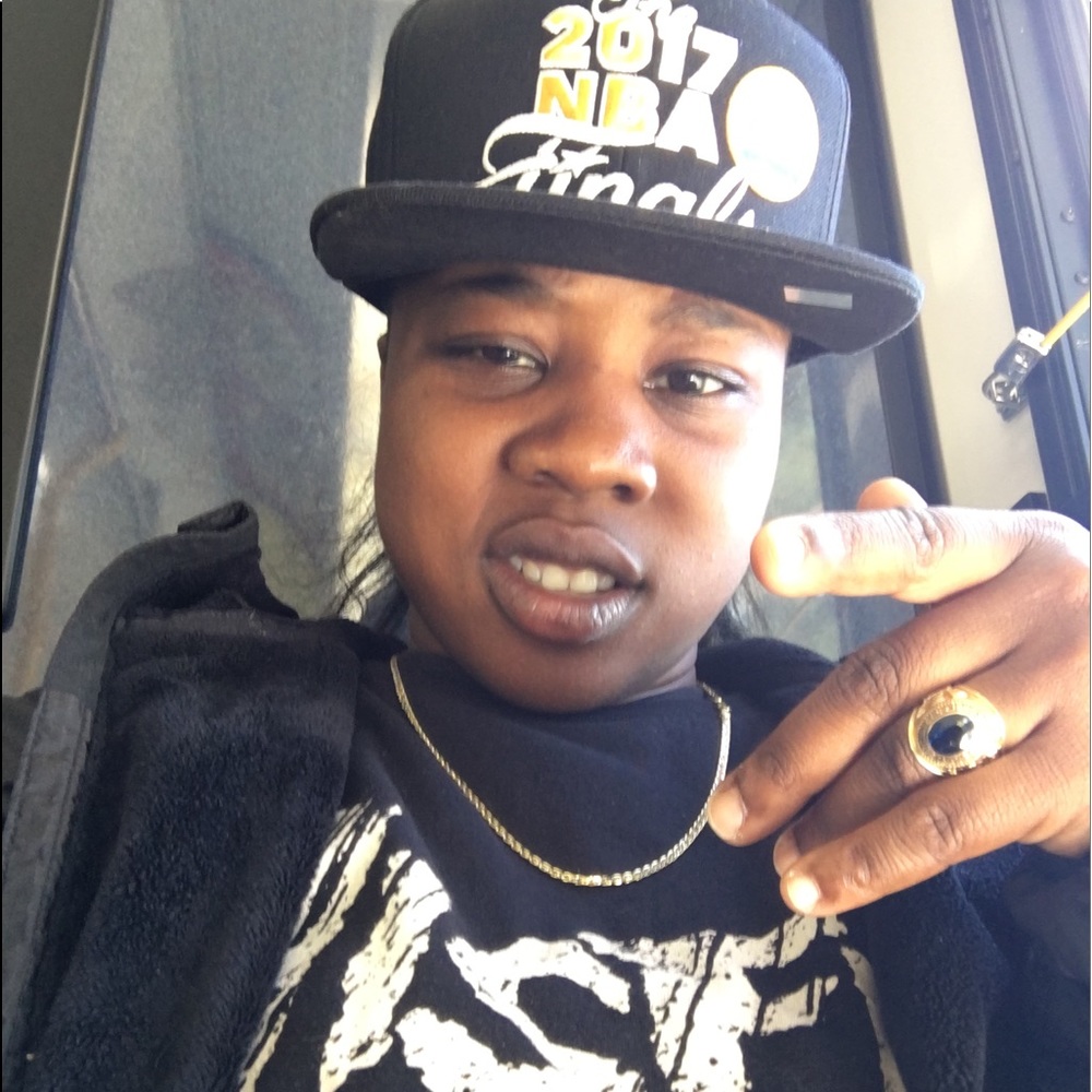 Meet your Posher, Taylor