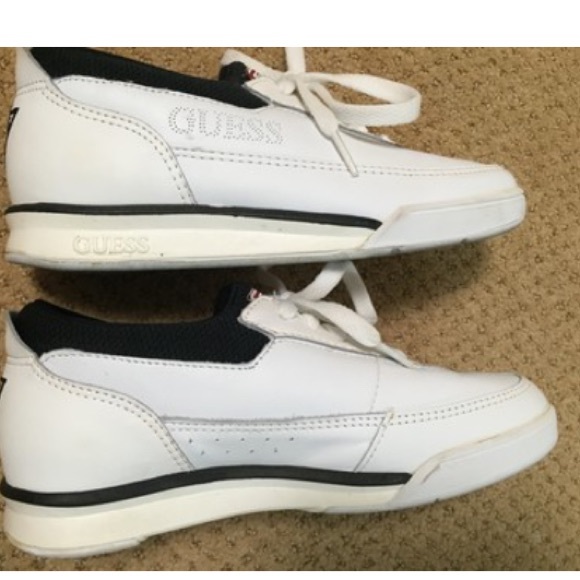 Guess athletic shoes - Picture 2 of 6