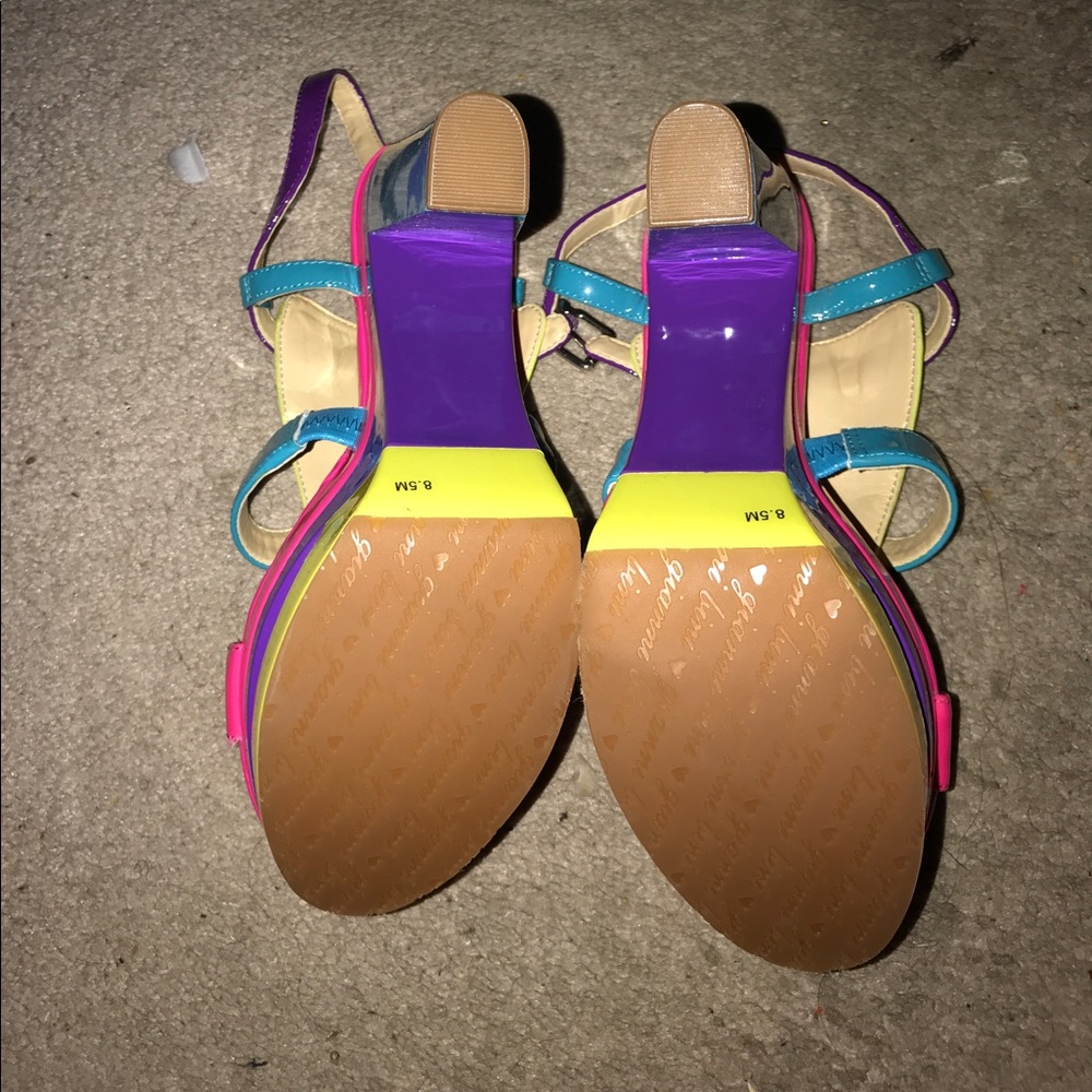 Gianni Bini Multi-Color Heels - Picture 2 of 2
