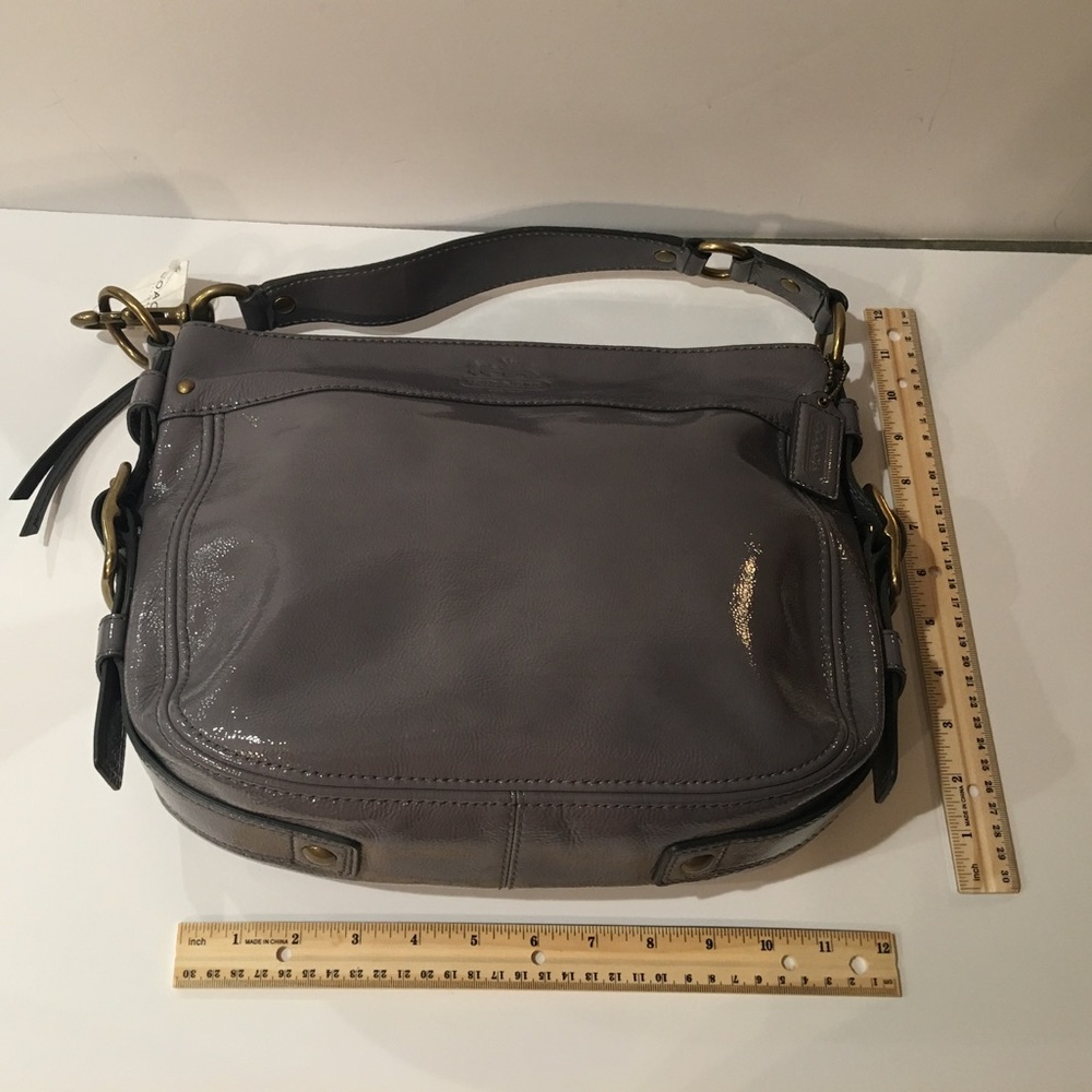 COACH NWT AUTHENTIC patented leather purse