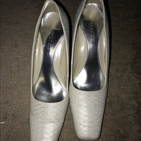 Shoes - Snake-Skin Heels