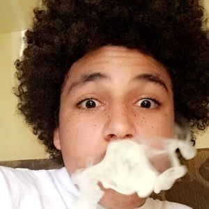 Meet your Posher, Diondre